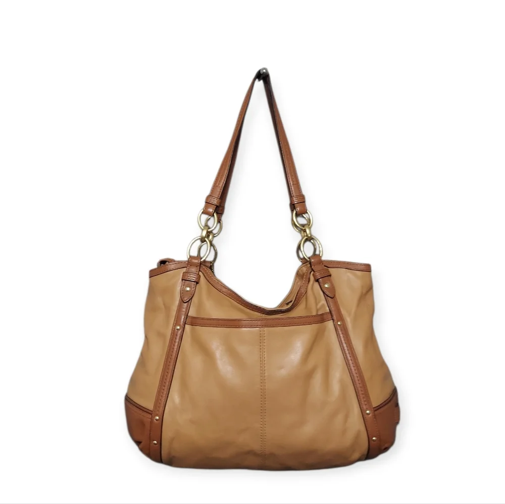 Coach Alexandria Leather Shoulder Bag Zip Closure No F20812